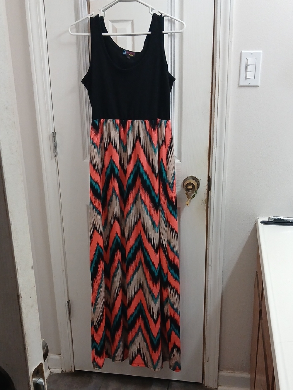 Sleeveless Black & Coral Chevron Maxi Dress